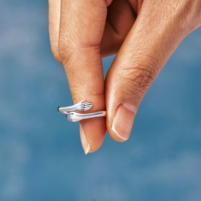 Norae™ Hug Ring