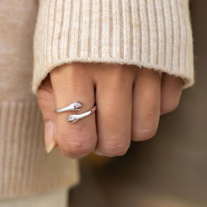 Norae™ Hug Ring